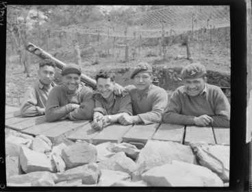 Image: Maori gun crew serving in Korea, during the Korean War