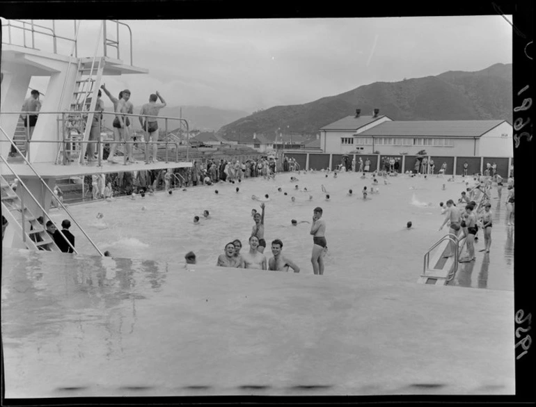 Image: Naenae Olymic Swimming Pool, Lower Hutt