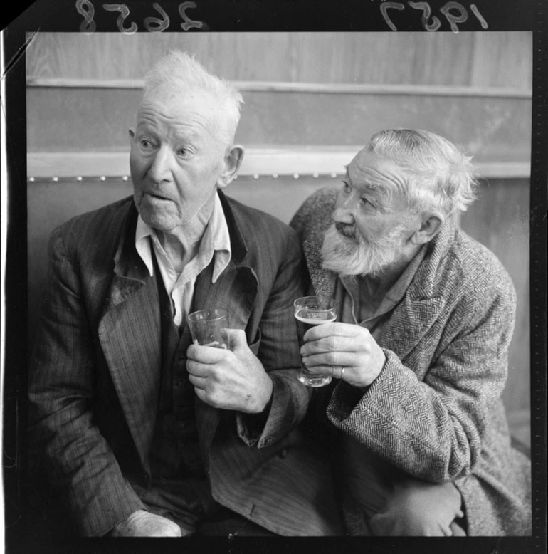 Image: Peter O'Flaherty and Vic McGhie drinking beer in an Upper Hutt hotel