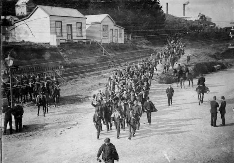 Image: Strikebreakers, including Hubert Percy Barry, during the 1912 Waihi miners' strike