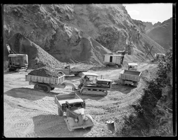 Image: Excavators, bulldozers and trucks assembled at Ngauranga Gorge