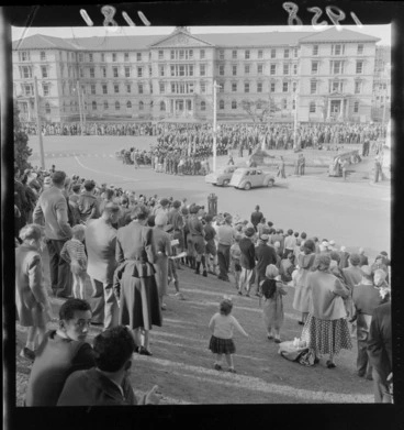 Image: ANZAC service at the Wellington Cenotaph, with the Government Building in the background