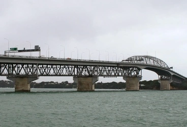 Image: Auckland Harbour Bridge