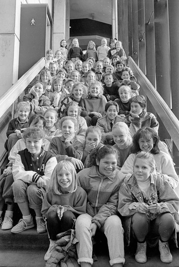 Image: Karori Normal School choir, 1989
