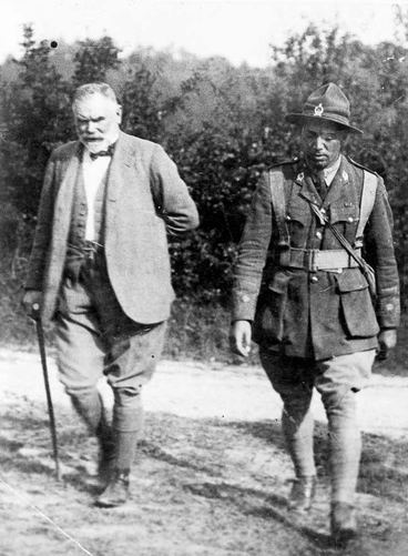 Image: Thomas Mackenzie and Peter Buck visit troops in France