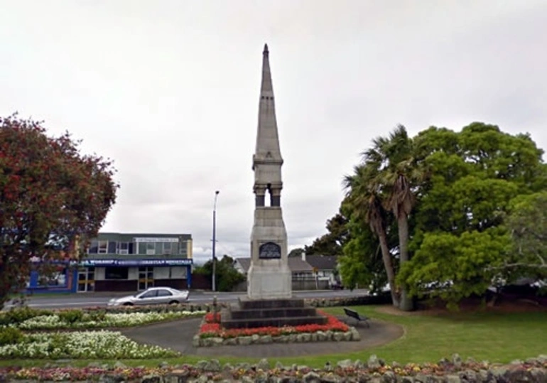 Image: Nixon memorial, Ōtāhuhu