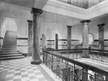 Image: Inside the new Parliament Building, about 1922