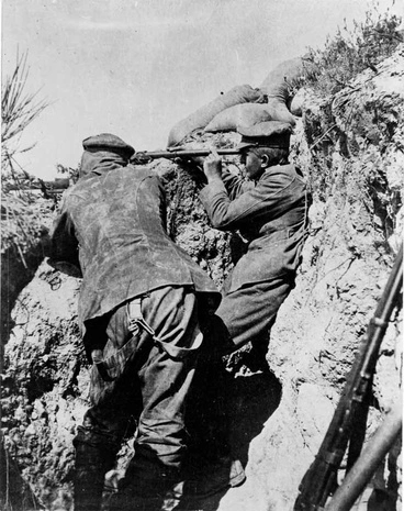 Image: Sniper team during Gallipoli campaign