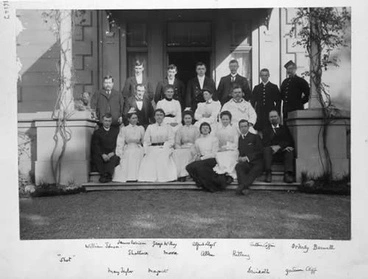 Image: Domestic staff, Government House, Auckland, 1903