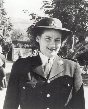 Image: Policewoman at Tangiwai