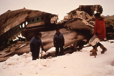 Image: Plane wreckage on Mt Erebus