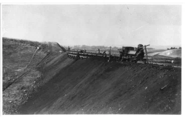 Image: Muck train carrying fill from cutting at Karaka Bank Pukekohe and dumping it. F Class Locomotive