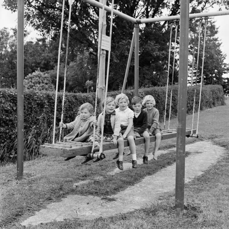 Image: Te Puke children at Tauranga Domain, 1960