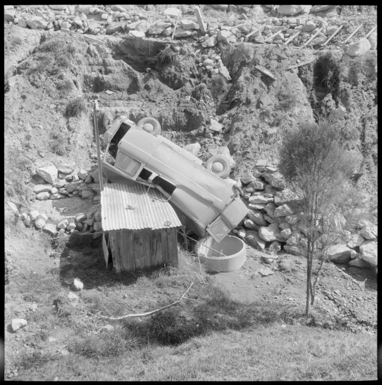 Image: Car crash in the Kaimais