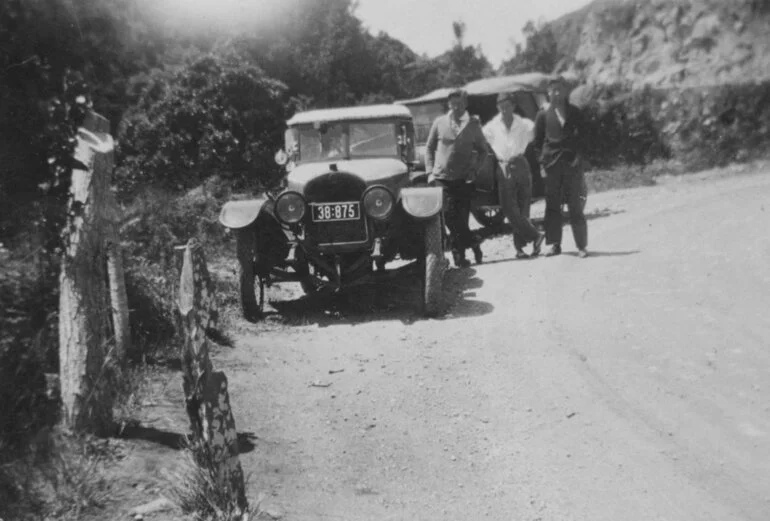 Image: Kaimai road 1930s