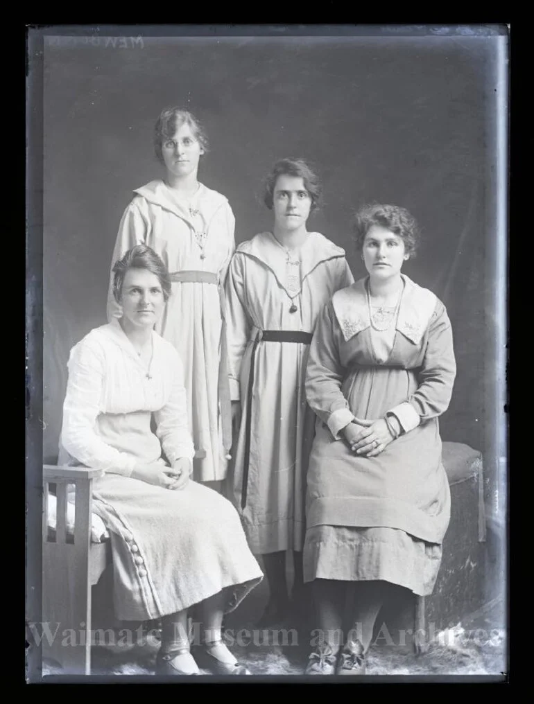 Image: Four unknown women