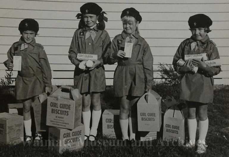 Image: Girl Guides selling bisuits