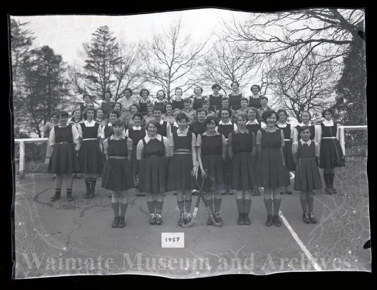 Image: Women's hockey teams, 1957