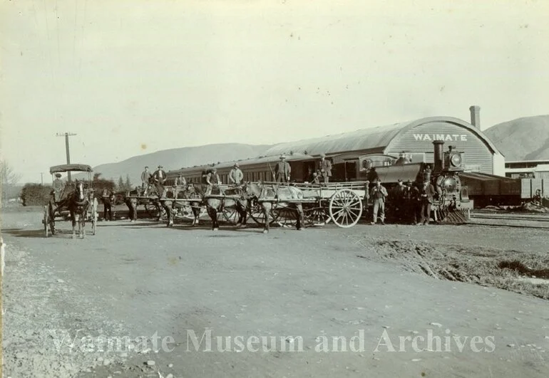 Image: Waimate Railway Station with 'F' class locomotive