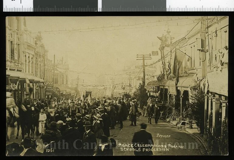 Image: [Ferrier 1061] Peace Celebrations, Timaru Schools Procession