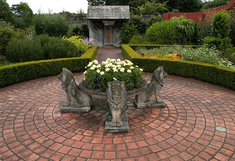 Image: Hamilton Gardens, Hamilton, New Zealand