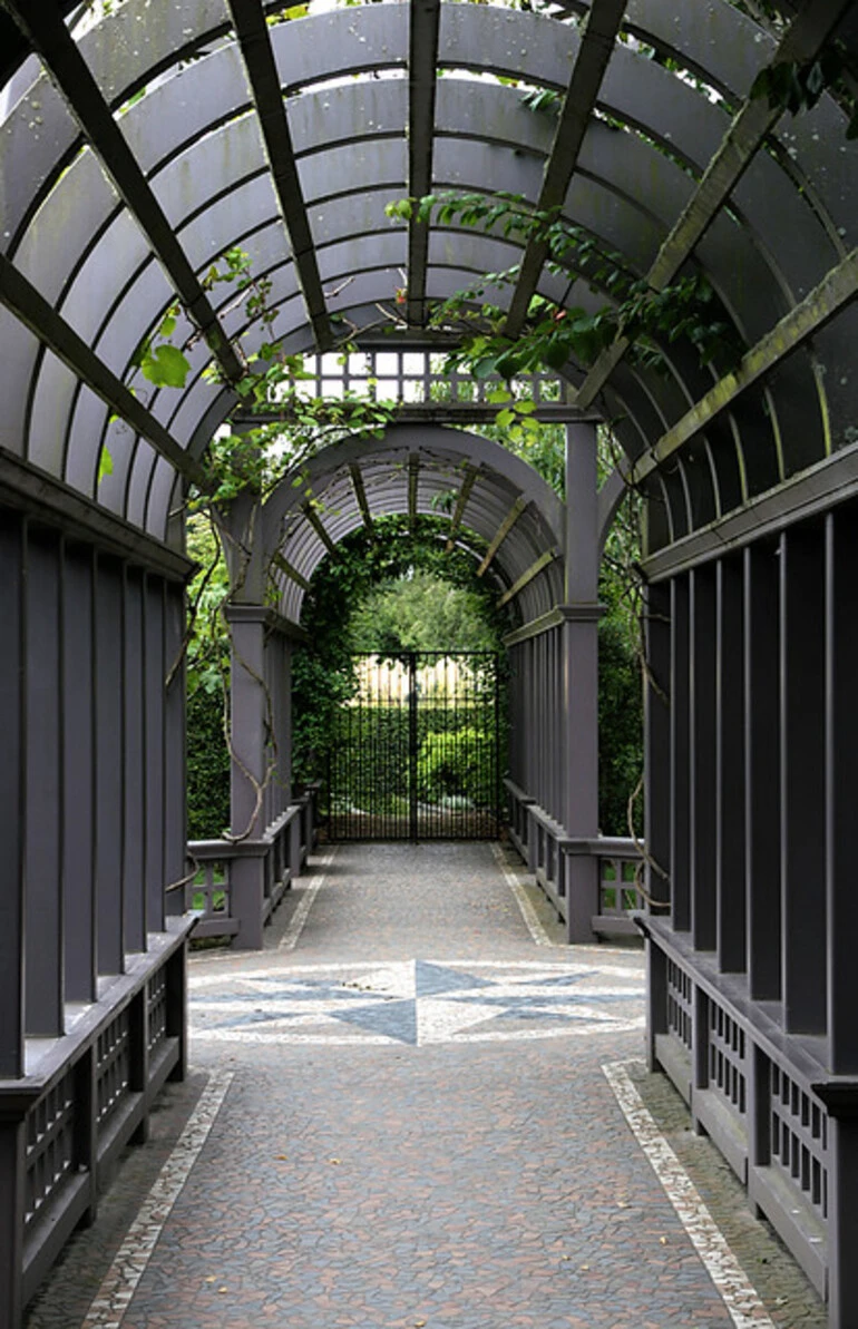 Image: Hamilton Gardens, Hamilton, NZ