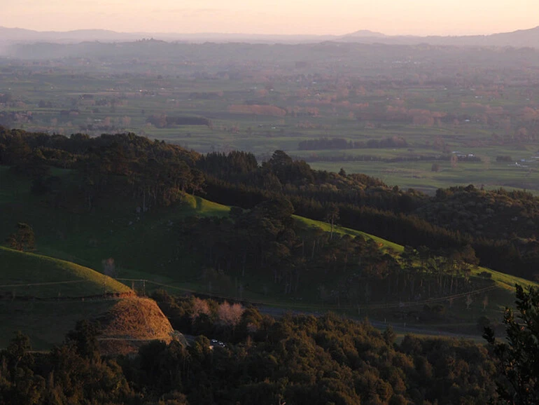 Image: Sundown from the Kaimai summit.