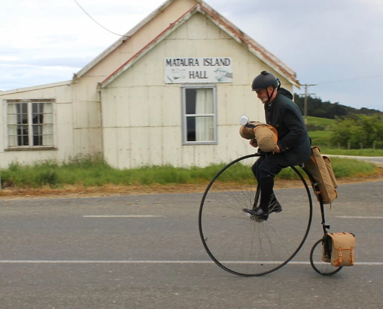 Image: Vintage Bike Tour Stewart Island to Balclutha 15th nov 2011 (7)
