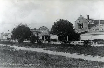 Main Street, Pahiatua : Photograph Image: Main Street, Pahiatua : Photograph