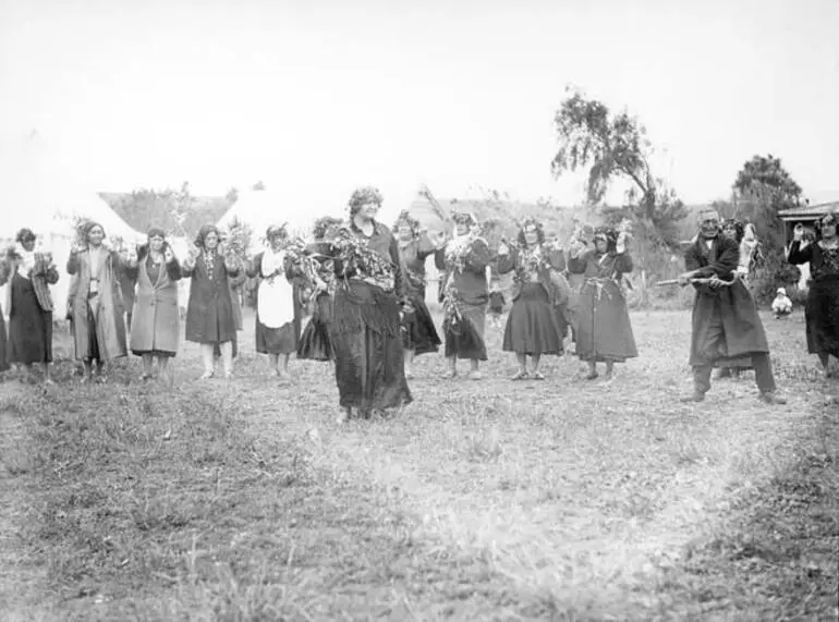 Image: Ōrākei tangi, 1937