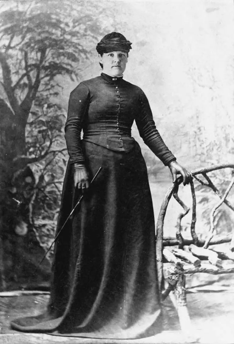 Image: Pregnant woman, 1894