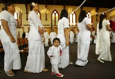 White Sunday Image: White Sunday