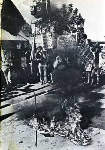 Image: Flag burning at an anti-Vietnam War protest