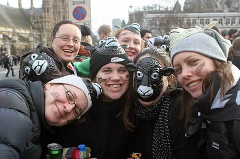 Image: Kiwis celebrating Waitangi Day in London
