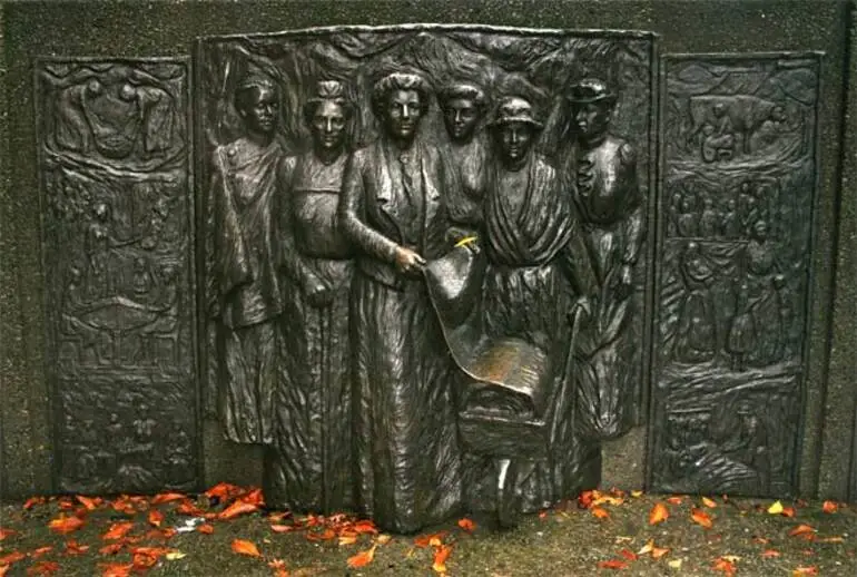 Image: Women's suffrage memorial, Christchurch