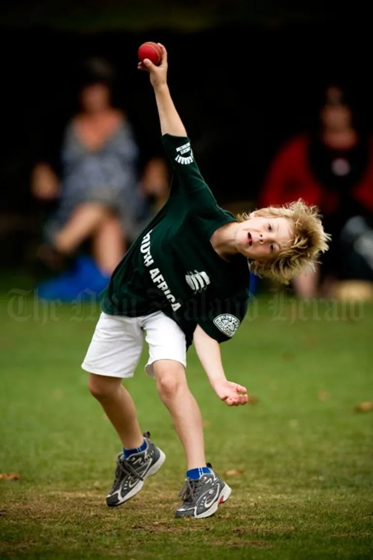 Image: Children's cricket