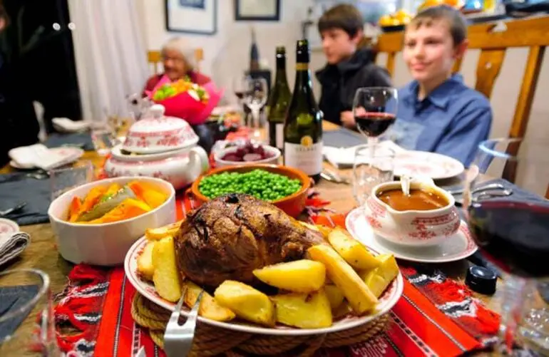 Image: A family roast dinner, 2011