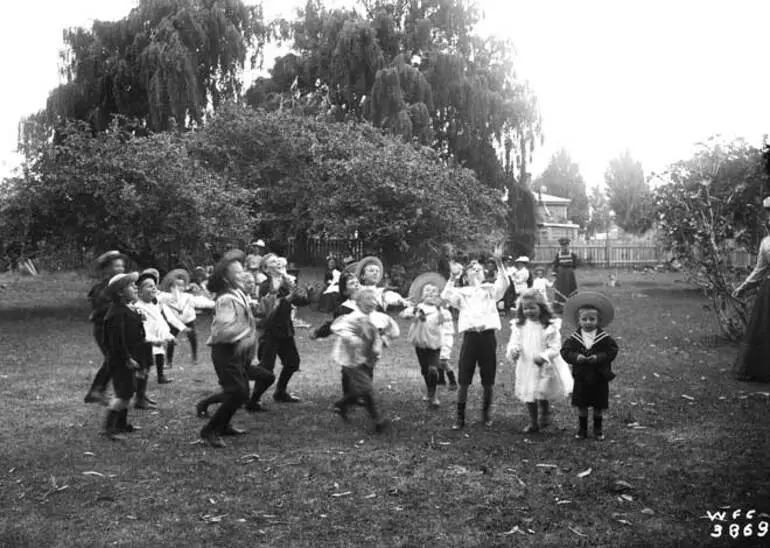 Image: Lolly scramble