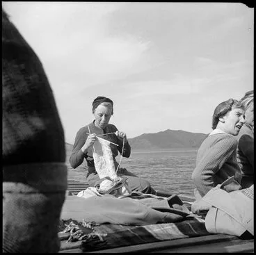 Image: Seaside knitting, 1945