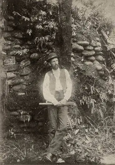 Image: William Henry Skinner at Te Koru pā, Ōakura, 1897