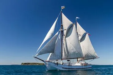 Image: The restored Jane Gifford under sail