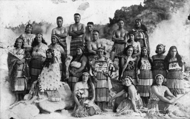 Image: Ana Hato with the Tūhourangi Concert Party