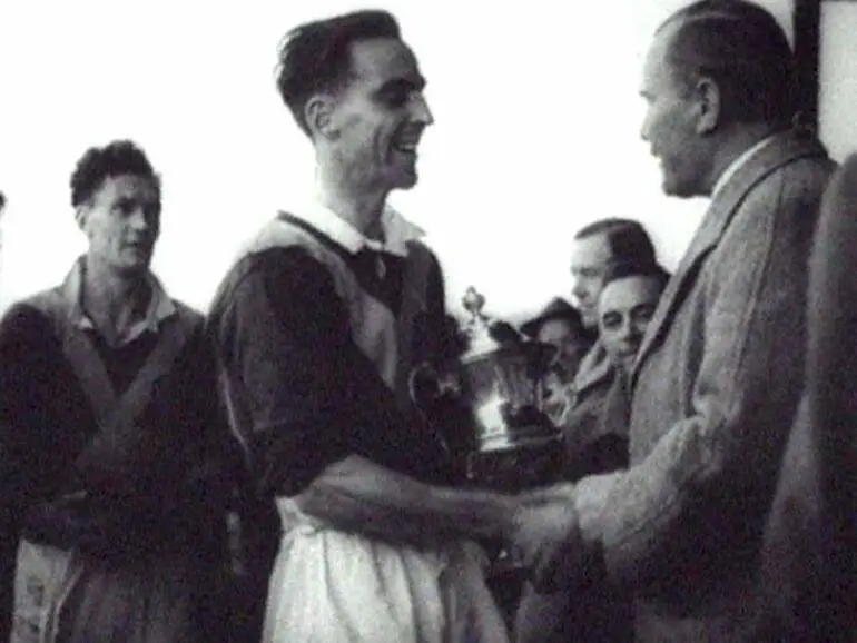 Image: Chatham Cup final, 1948
