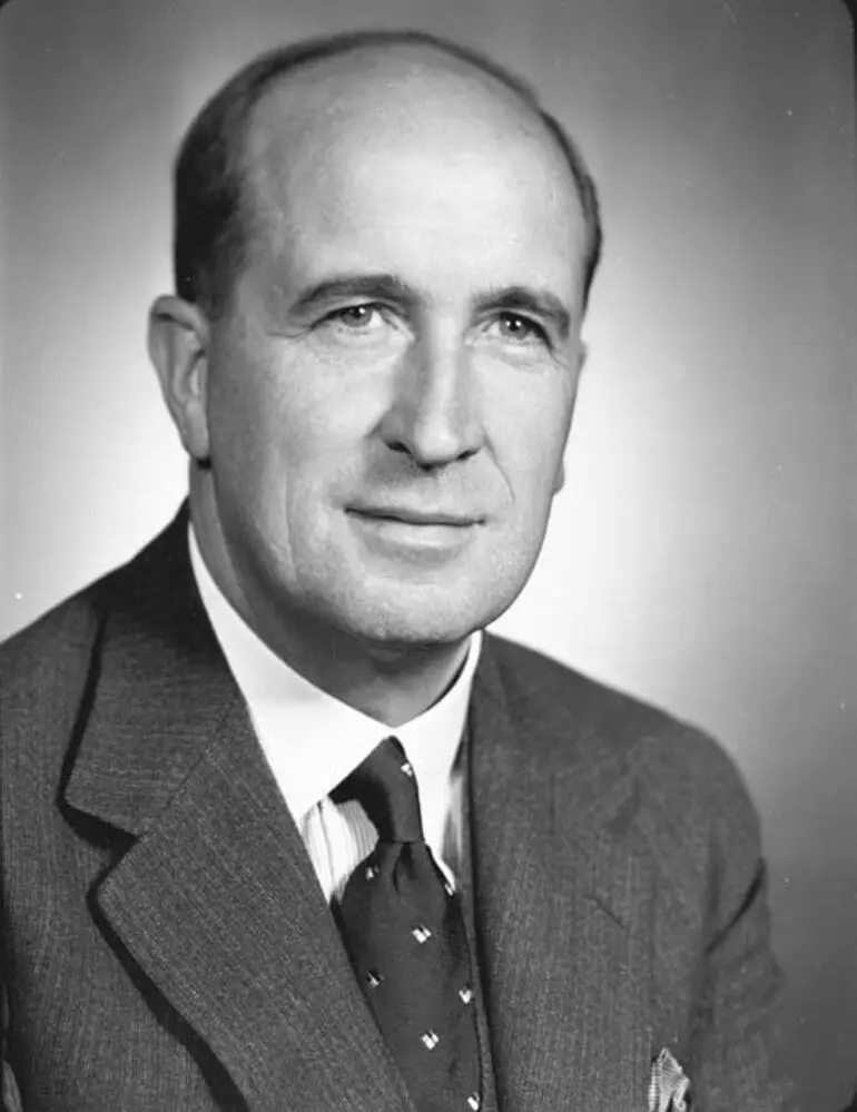 Image: Oswald Chettle Mazengarb