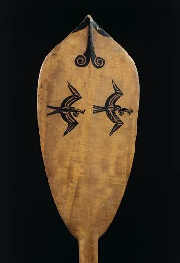 Image: A canoe paddle from the Pacific