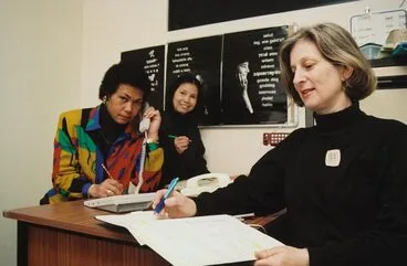 Help with the English language Image: Help with the English language