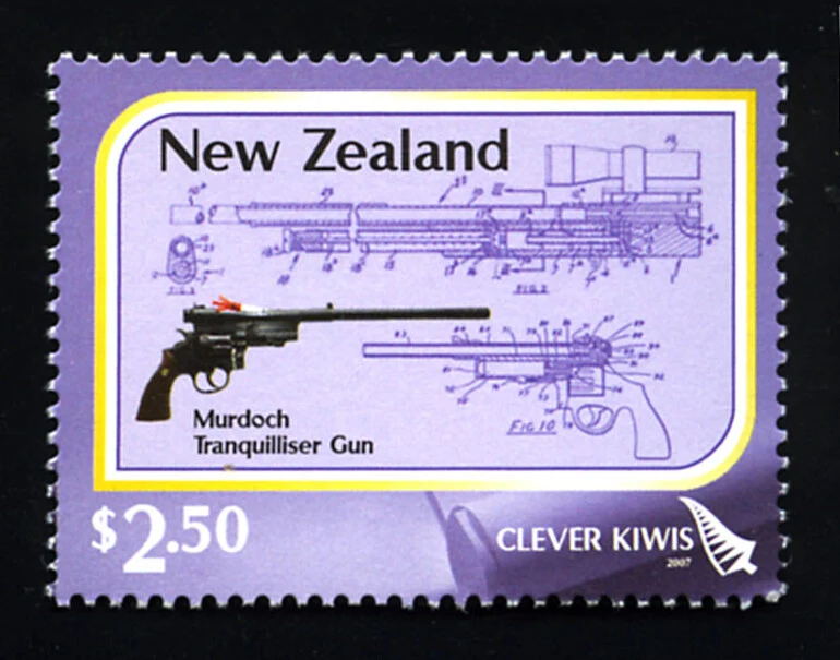 Image: Murdoch tranquilliser gun