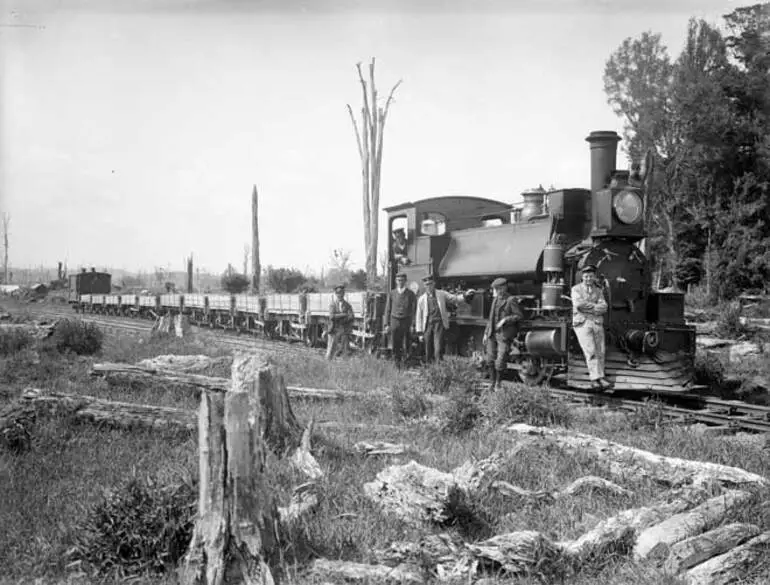 Image: F-class locomotive