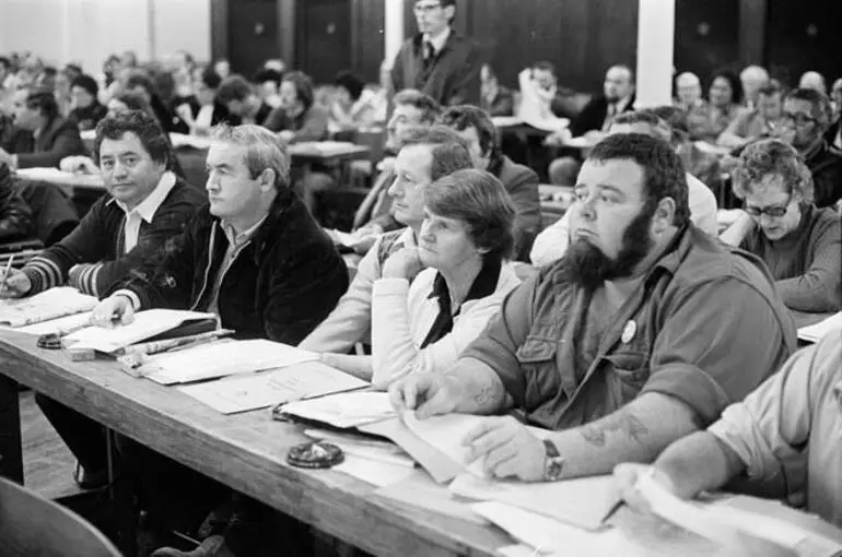 Image: Sonja Davies at an FoL meeting