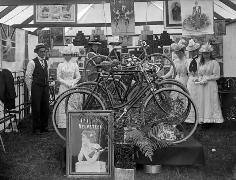 Image: Safety bicycles